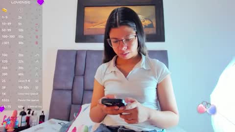 Vahiolet smith online show from 25, 3, 2026