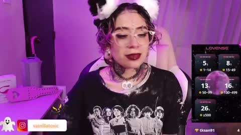 Vainilla Independent model online show from 11, 2, 2025