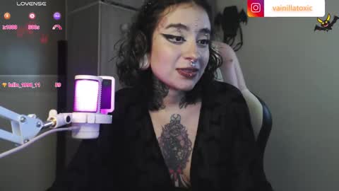 Vainilla Independent model online show from 30, 9, 2025