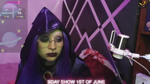 Vainilla Independent model online show from 24, 5, 2026