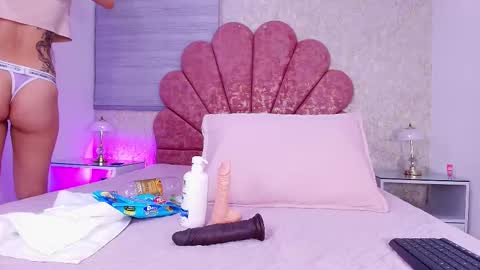 Vaiolet colls online show from 17, 2, 2026