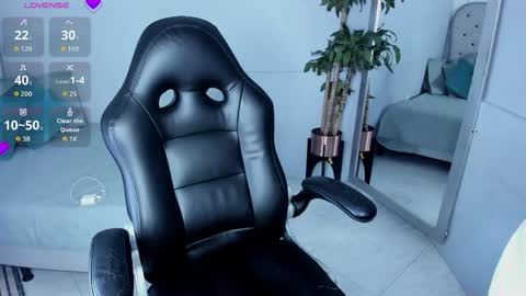 Snapshot of vaiolethsan chatting on 2, 5, 2026 Vaioleth online show from 2, 5, 2026