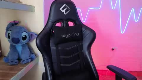 Snapshot of val_mendoza chatting on 7, 2, 2026 Val online show from 7, 2, 2026