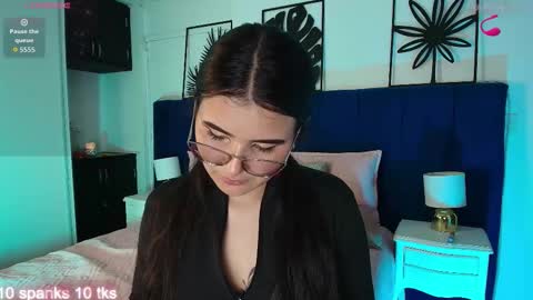 Tifanny  online show from 19, 9, 2025