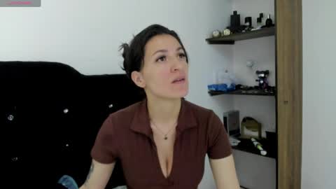 valemorales413 online show from 1, 4, 2026