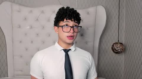 Valentin0 online show from 3, 11, 2025