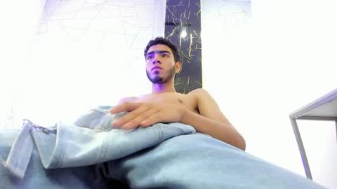 VALENTIN  online show from 6, 4, 2026