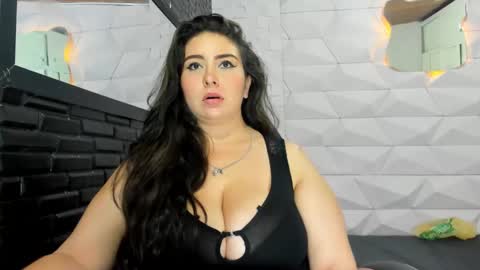 Snapshot of valentina_coba11 chatting on 25, 1, 2025 Valentina online show from 25, 1, 2025