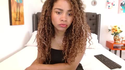 Snapshot of valentina_ferrer0 chatting on 23, 1, 2025 Valen Ferrer online show from 23, 1, 2025