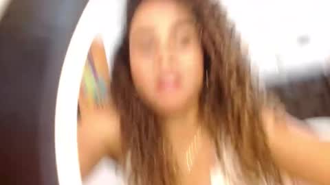 Snapshot of valentina_ferrer0 chatting on 13, 2, 2025 Valen Ferrer online show from 13, 2, 2025