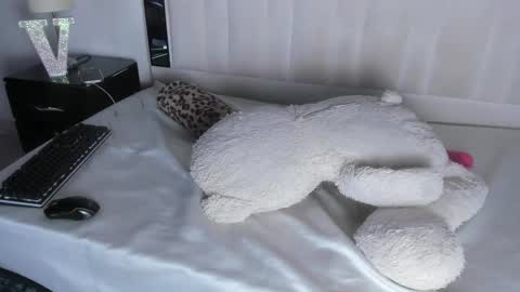 Snapshot of valentina_fi chatting on 17, 11, 2025 Valentina online show from 17, 11, 2025