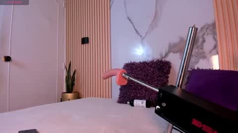 Snapshot of valentina_lux1 chatting on 8, 2, 2025 Valentina online show from 8, 2, 2025