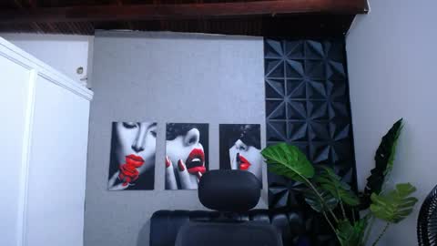 Valentina  online show from 31, 3, 2026