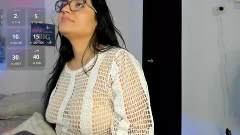 Snapshot of valentina_owens chatting on 24, 11, 2025 valentina_owens online show from 24, 11, 2025