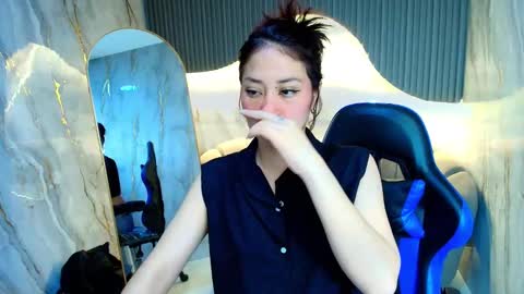 Snapshot of valentina_r_ chatting on 29, 11, 2025 Valentina online show from 29, 11, 2025