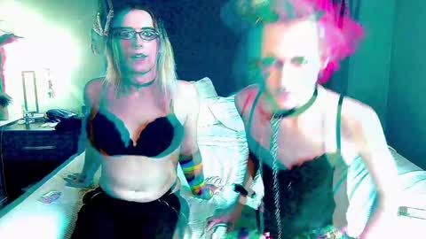 Tina Bates online show from 26, 12, 2024