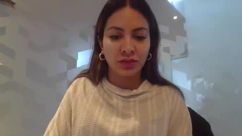 valentinaseleni24 online show from 18, 5, 2026