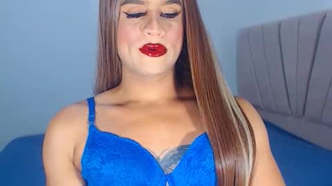 VALENTINA   online show from 5, 12, 2025