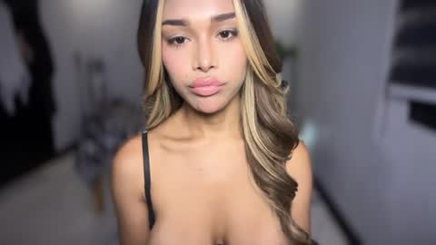Snapshot of valentineloove chatting on 25, 7, 2026 VALENTINE online show from 25, 7, 2026