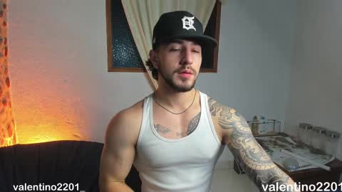 Snapshot of valentino2201 chatting on 20, 12, 2024 valentino online show from 20, 12, 2024