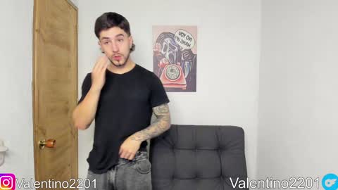 Snapshot of valentino2201 chatting on 1, 2, 2025 valentino online show from 1, 2, 2025