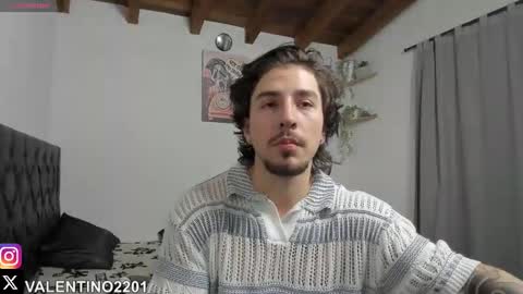 Snapshot of valentino2201 chatting on 20, 10, 2025 valentino online show from 20, 10, 2025