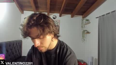 Snapshot of valentino2201 chatting on 26, 10, 2025 valentino online show from 26, 10, 2025