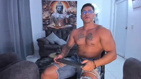 Snapshot of valentino_dossantos chatting on 18, 2, 2025 online show from 18, 2, 2025