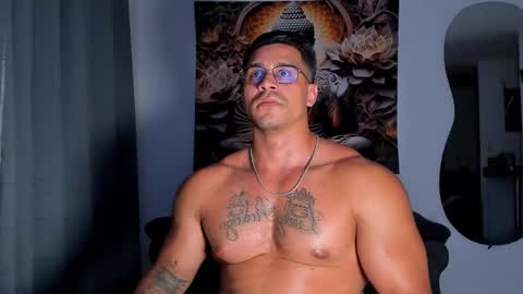 Snapshot of valentino_dossantos chatting on 1, 3, 2025 online show from 1, 3, 2025