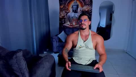 Snapshot of valentino_dossantos chatting on 12, 9, 2025 online show from 12, 9, 2025