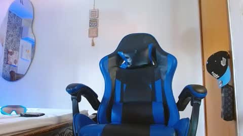 Mistery Guy online show from 28, 10, 2025