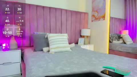 valentino_moretti online show from 5, 3, 2026