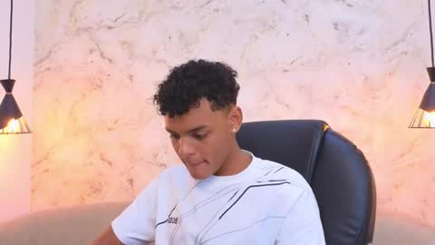 Snapshot of valentino_thompson chatting on 11, 10, 2025 valentino_thompson online show from 11, 10, 2025