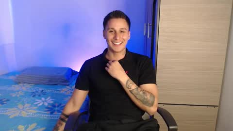 VALENTINO online show from 31, 10, 2025