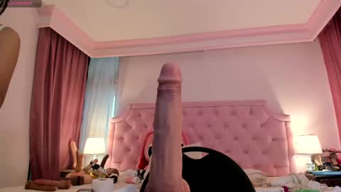 Snapshot of valentoro1 chatting on 17, 2, 2025 Vale Toro online show from 17, 2, 2025