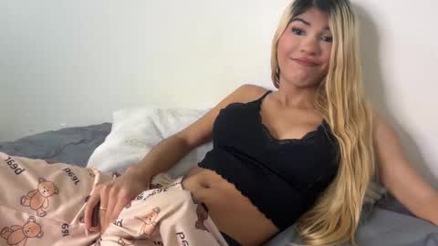 Snapshot of valeri_bigcock chatting on 1, 10, 2025 valeri_bigcock online show from 1, 10, 2025