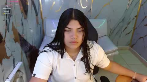 valeri_harpers4 online show from 9, 4, 2026