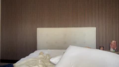 Valeria Peterson online show from 10, 10, 2025