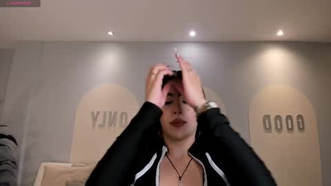 Valeria online show from 19, 2, 2025