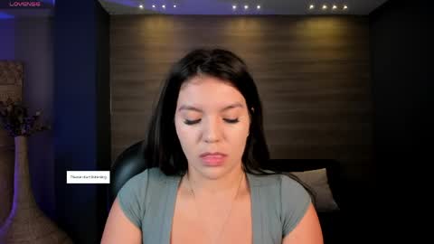 Snapshot of valeriaroldanx chatting on 24, 4, 2026 Valeria online show from 24, 4, 2026