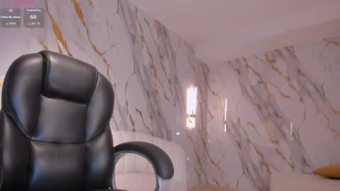 Snapshot of valeriaroldanx chatting on 25, 4, 2026 Valeria online show from 25, 4, 2026