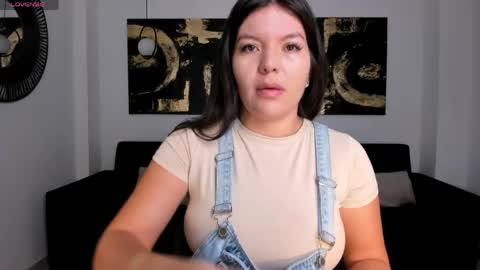 Snapshot of valeriaroldanx chatting on 2, 6, 2026 Valeria online show from 2, 6, 2026
