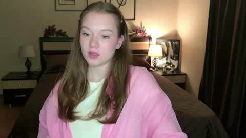 Snapshot of valericherry chatting on 7, 5, 2026 ValeriCherry online show from 7, 5, 2026