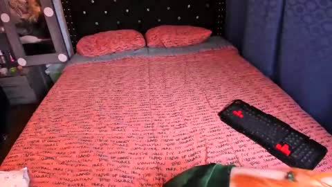 Snapshot of valerie_luxe_ chatting on 6, 2, 2025 valerie luxe   online show from 6, 2, 2025