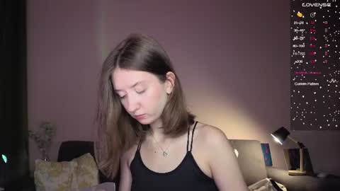 Snapshot of valerie_mooon chatting on 26, 6, 2026 Kristi moony online show from 26, 6, 2026