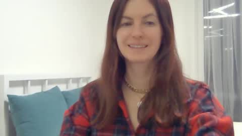 valerie_rose777 online show from 8, 2, 2025