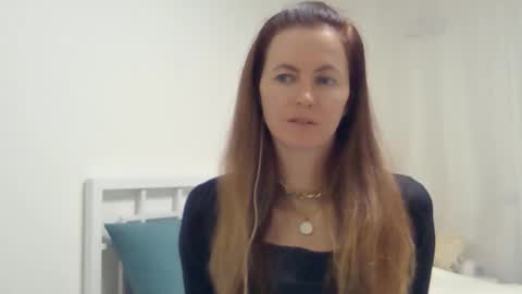 valerie_rose777 online show from 18, 10, 2025