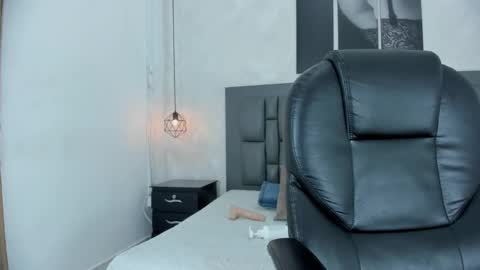 Snapshot of valerie_rouse chatting on 17, 1, 2025 Valerie online show from 17, 1, 2025