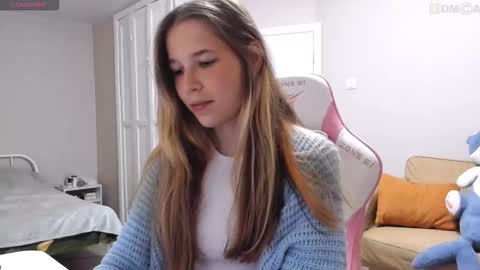 Valerie online show from 8, 9, 2025