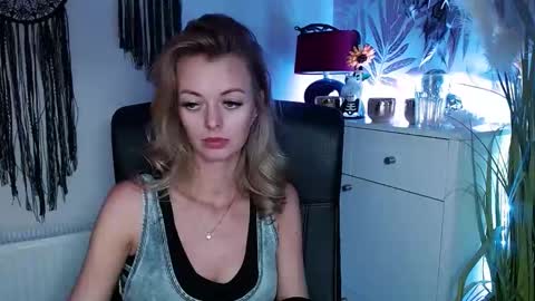 Valerie  online show from 14, 1, 2025